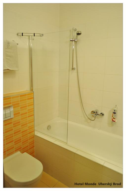 Hotel Monde Uherský Brod エクステリア 写真