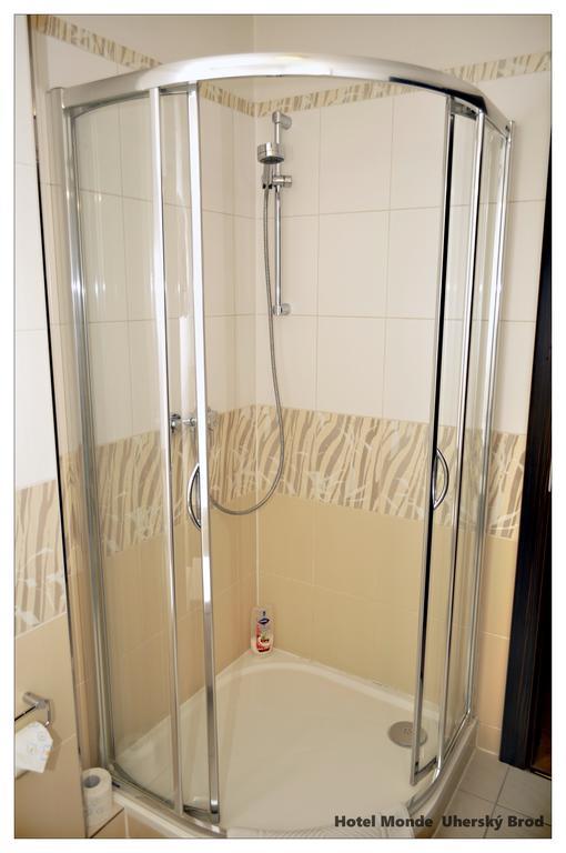 Hotel Monde Uherský Brod エクステリア 写真