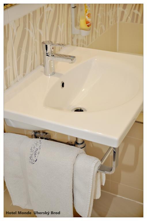 Hotel Monde Uherský Brod エクステリア 写真